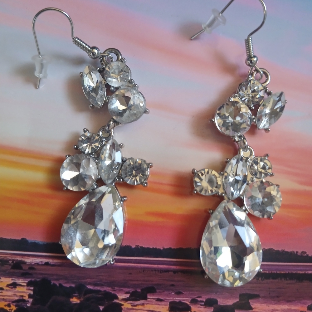 Sparkling Clear Teardrop Cluster Earrings - Women Jewelry
